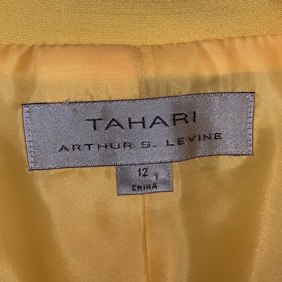Tahari Lined Blazer in Sunshine - Picture 4 of 6